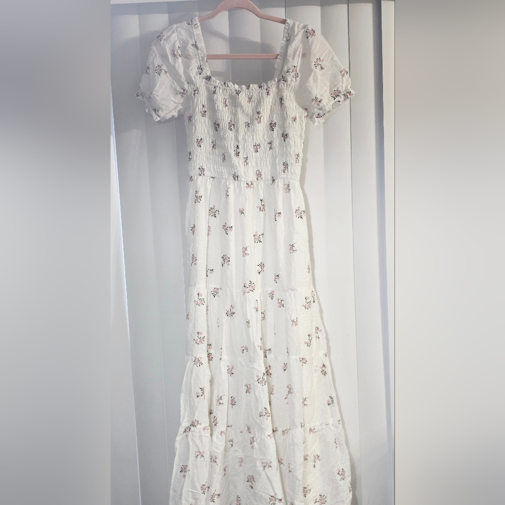 Morning Lavender White Floral Maxi Dress